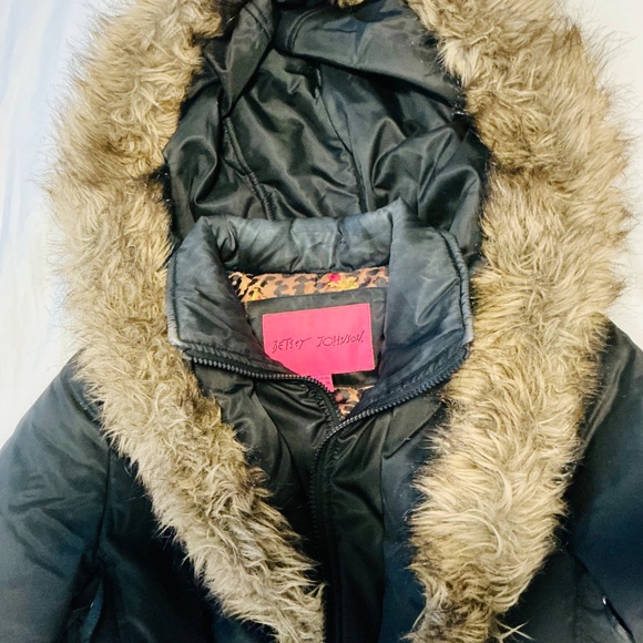 BETSY JOHNSON PARKA/WINTER COAT - Picture 8 of 9